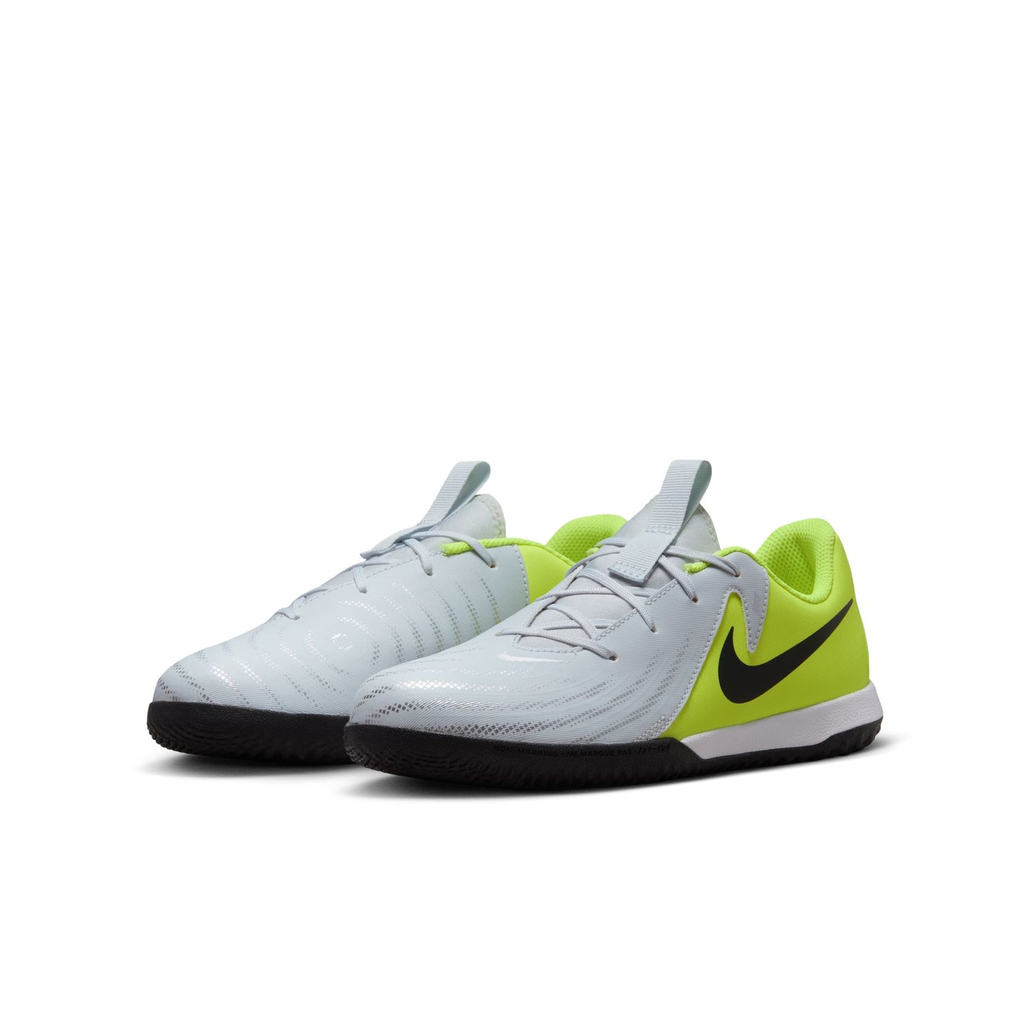 Nike Junior Phantom II Academy IC Indoor Soccer Shoes - Metallic Silver/Black Volt